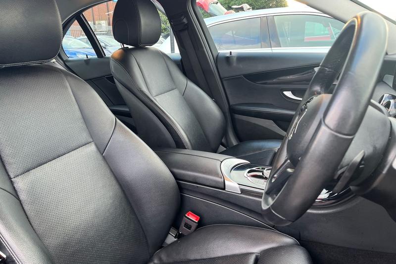 Used Mercedes-Benz C Class 2019 for sale - 77367702: Photo 17