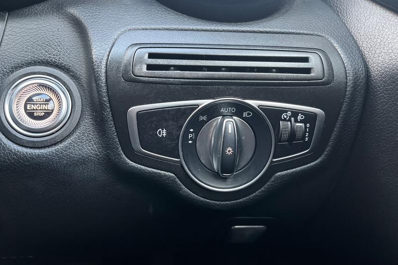 Used Mercedes-Benz C Class 2019 for sale - 77367702: Photo 22