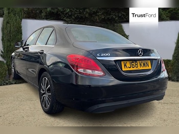 Used Mercedes-Benz C Class 2019 for sale - 77367702: Photo