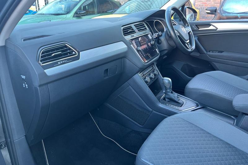 Used Volkswagen Tiguan 2019 for sale - 77128140: Photo 18