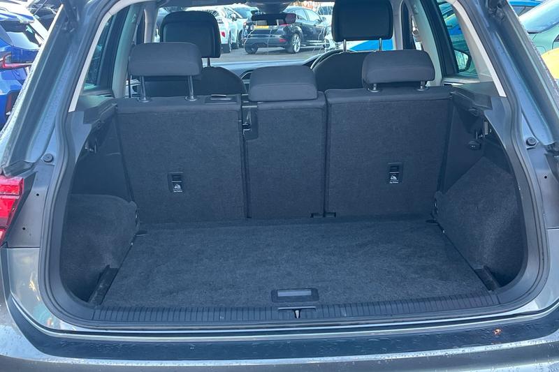 Used Volkswagen Tiguan 2019 for sale - 77128140: Photo 21