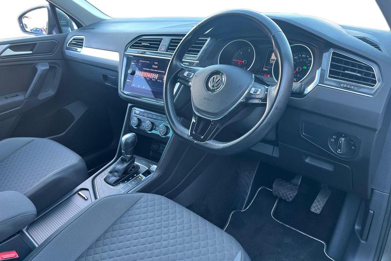 Used Volkswagen Tiguan 2019 for sale - 77128140: Photo 9