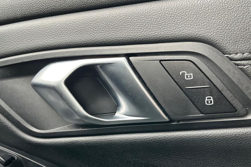 Used BMW 3 Series 2024 for sale - 78067432: Photo 31