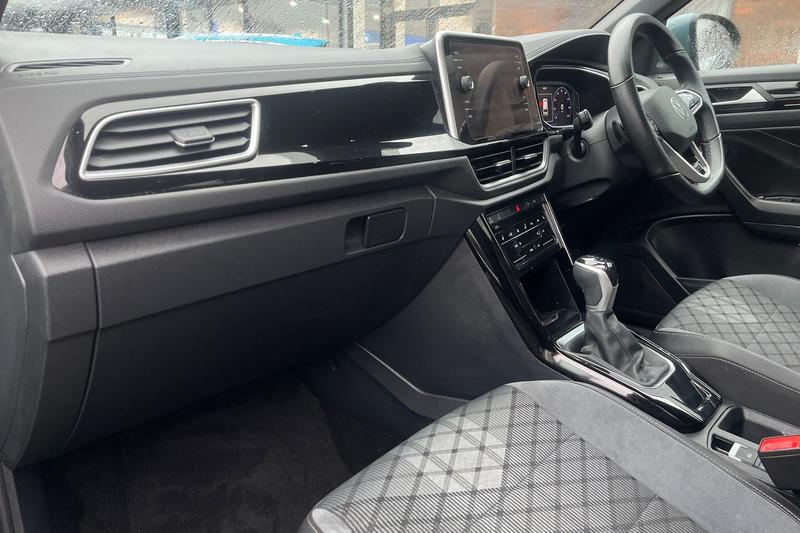 Used Volkswagen T-Roc 2022 for sale - 77672558: Photo 18