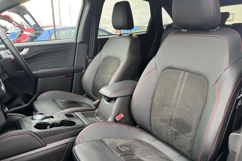 Used Ford Kuga 2025 for sale - 76853489: Photo 19