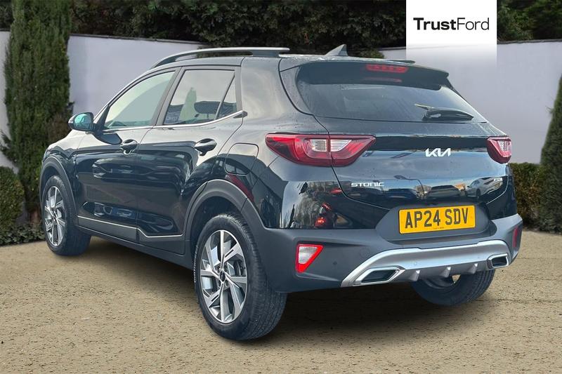 Used Kia Stonic 2024 for sale - 76557400: Photo 2