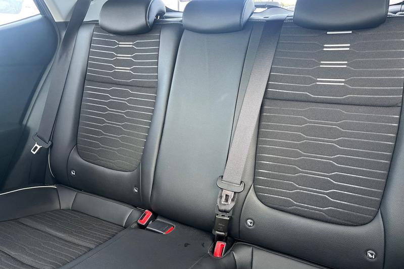 Used Kia Stonic 2024 for sale - 76557400: Photo 20