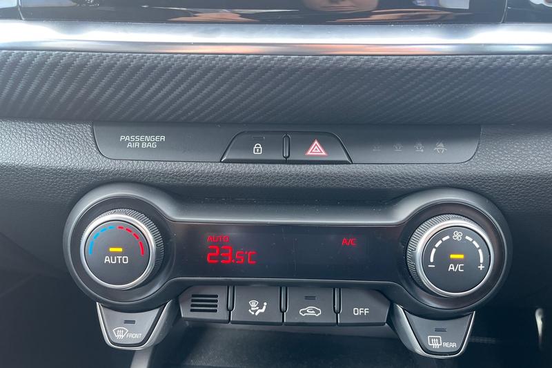 Used Kia Stonic 2024 for sale - 76557400: Photo 30