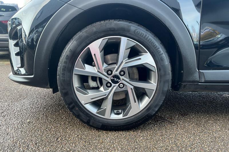 Used Kia Stonic 2024 for sale - 76557400: Photo 40