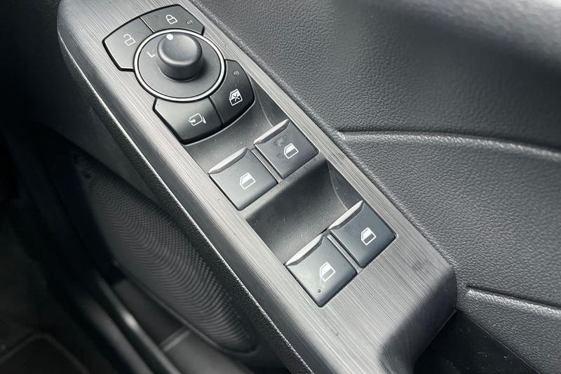 Used Ford Kuga 2025 for sale - 76433869: Photo 16