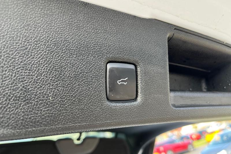 Used Ford Kuga 2022 for sale - 76895637: Photo 36