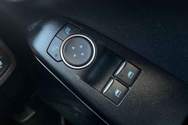 Used Ford Fiesta 2018 for sale - 76400094: Photo 16