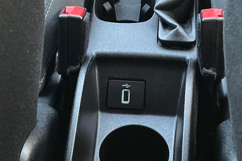 Used Ford Fiesta 2018 for sale - 76400094: Photo 36