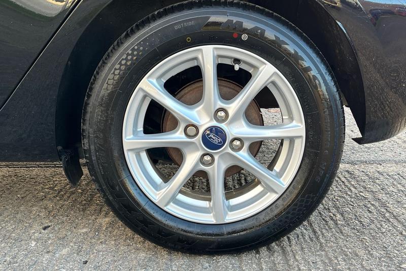 Used Ford Fiesta 2018 for sale - 76400094: Photo 8