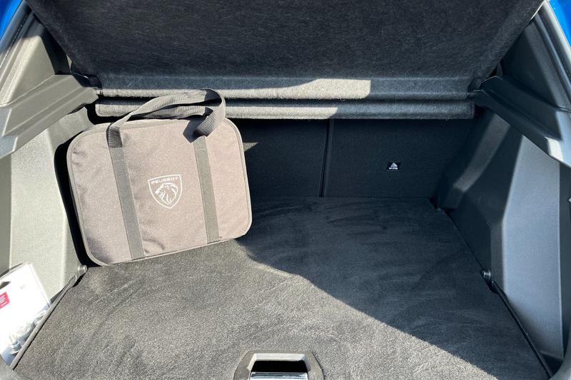 Used Peugeot 2008 2022 for sale - 77763507: Photo 21