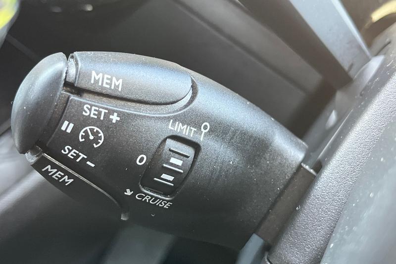 Used Peugeot 2008 2022 for sale - 77763507: Photo 33