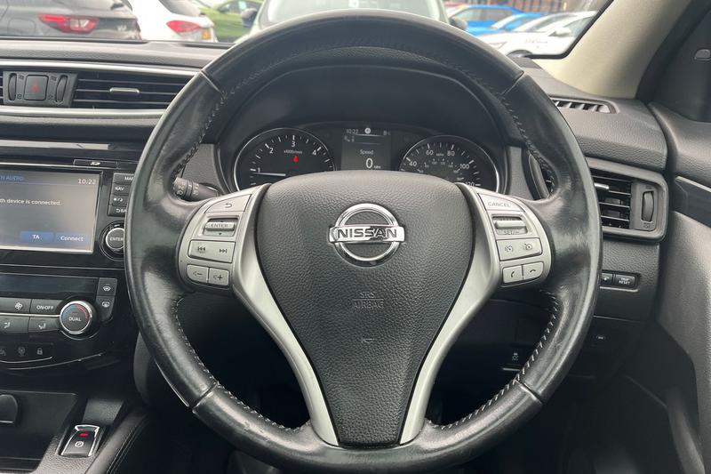 Used Nissan Qashqai 2017 for sale - 77819640: Photo 12