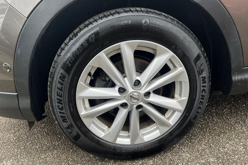 Used Nissan Qashqai 2017 for sale - 77819640: Photo 25