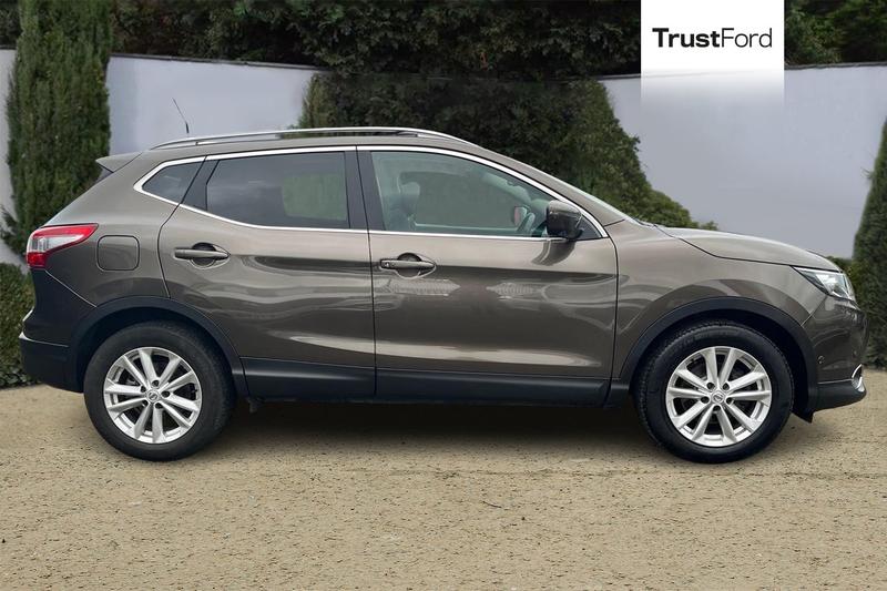 Used Nissan Qashqai 2017 for sale - 77819640: Photo 3