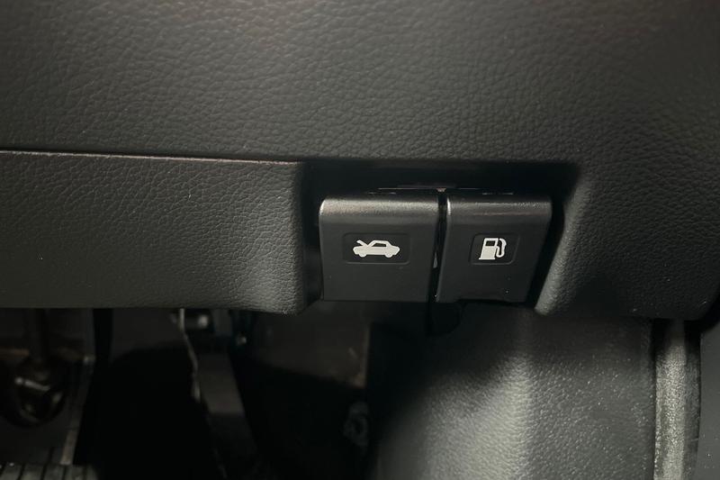 Used Nissan Qashqai 2017 for sale - 77819640: Photo 31