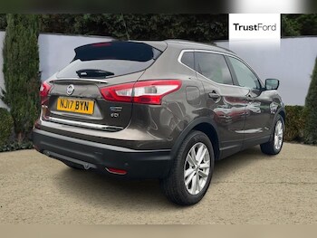 Used Nissan Qashqai 2017 for sale - 77819640: Photo