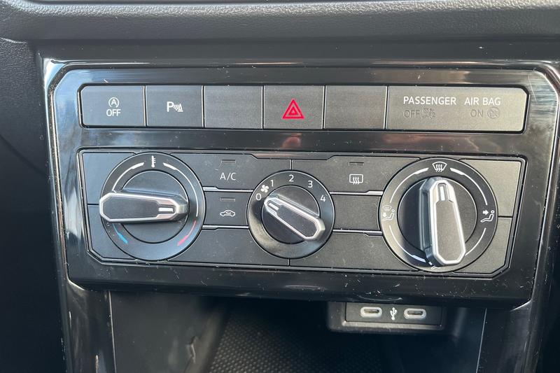 Used Volkswagen T-Cross 2023 for sale - 77619956: Photo 32