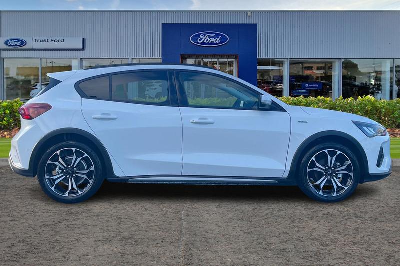 Used Ford Focus 2025 for sale - 76782192: Photo 3