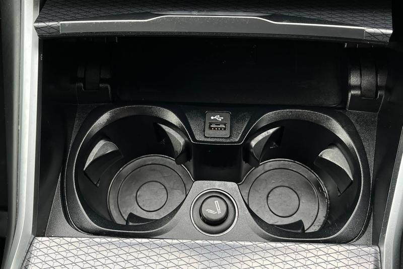 Used BMW 3 Series 2024 for sale - 77951206: Photo 27