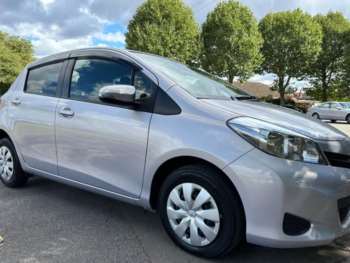 Used Toyota Yaris 2013 for sale - 74464335: Photo