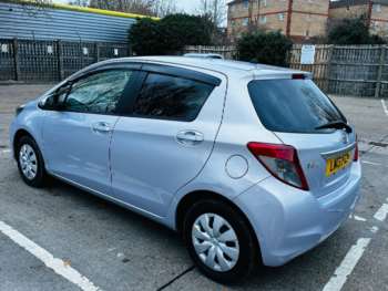 Used Toyota Yaris 2013 for sale - 74464335: Photo