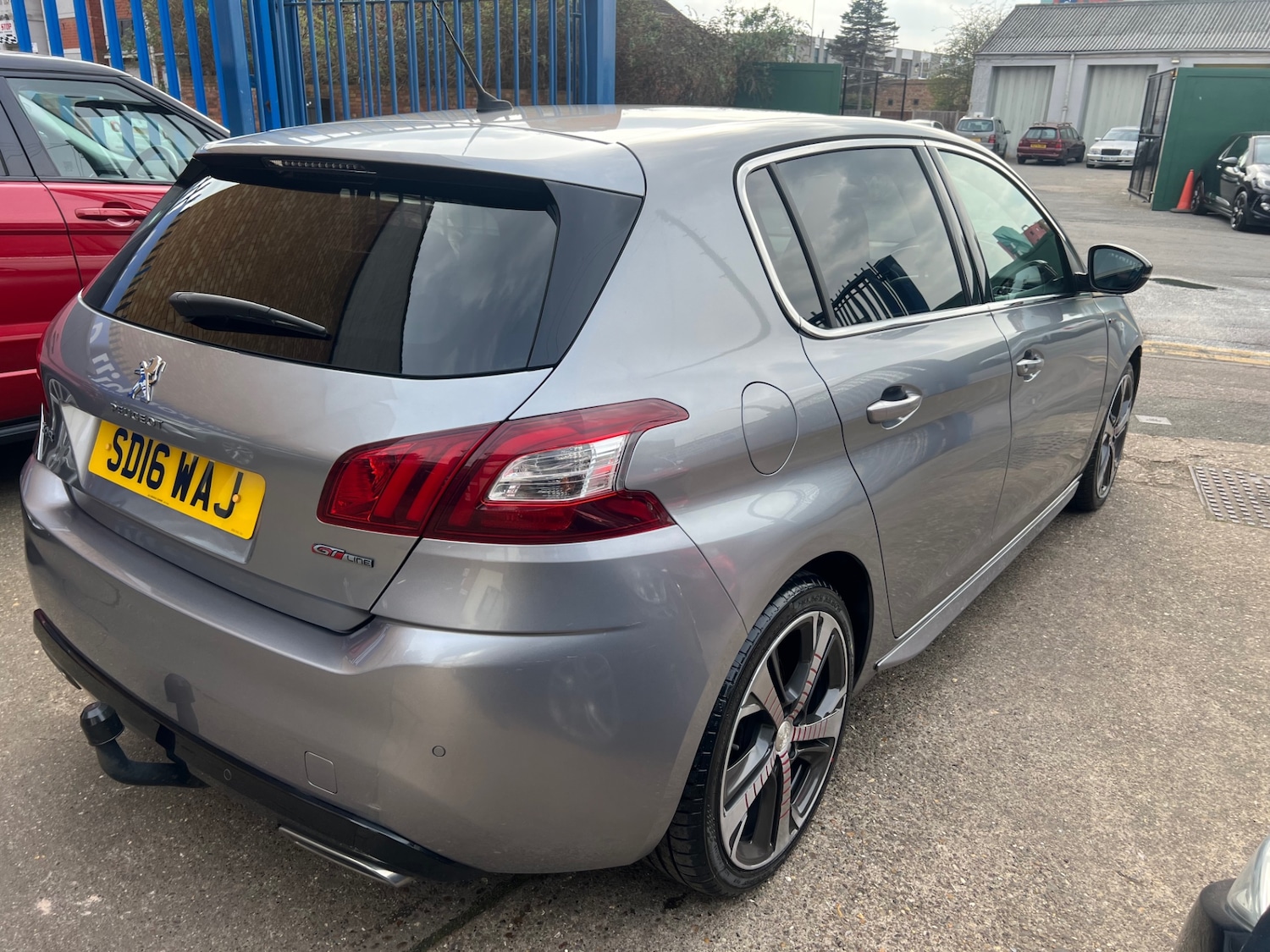 Used Peugeot 308 2016 for sale - 77961636: Photo 10