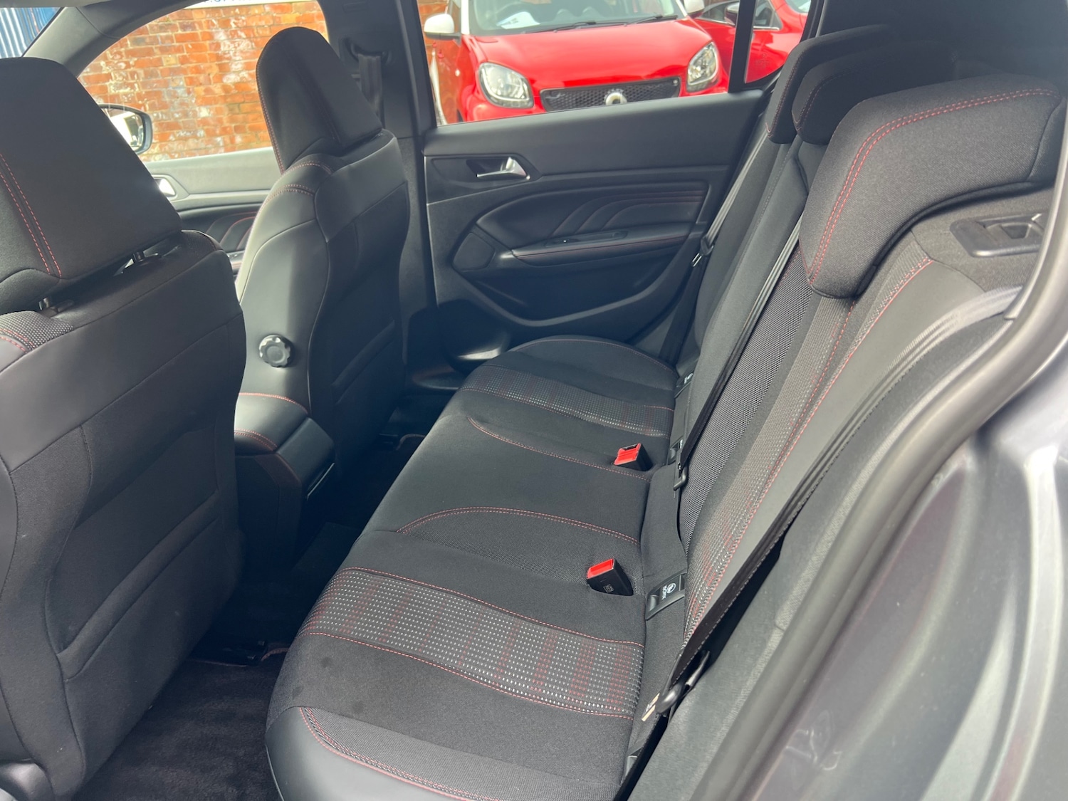 Used Peugeot 308 2016 for sale - 77961636: Photo 15