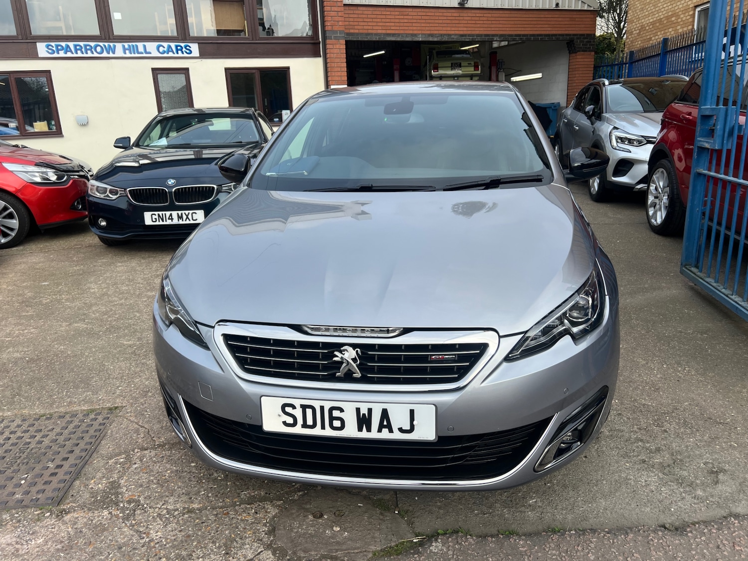 Used Peugeot 308 2016 for sale - 77961636: Photo 2