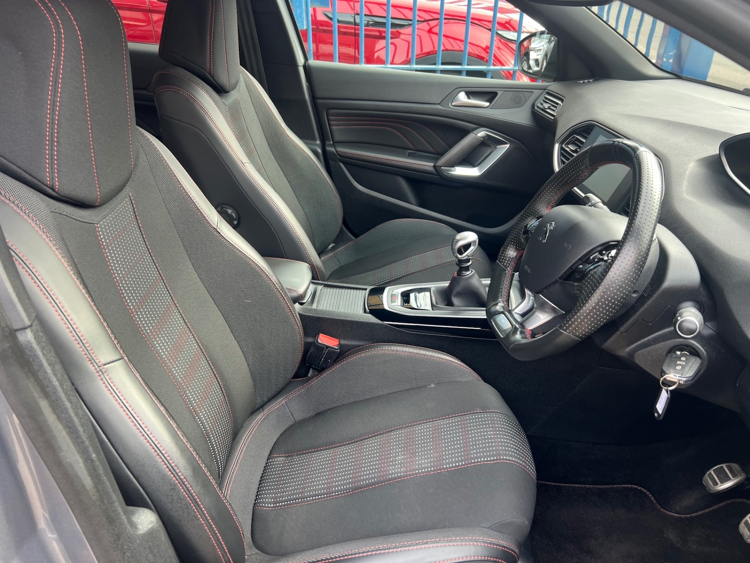 Used Peugeot 308 2016 for sale - 77961636: Photo 3
