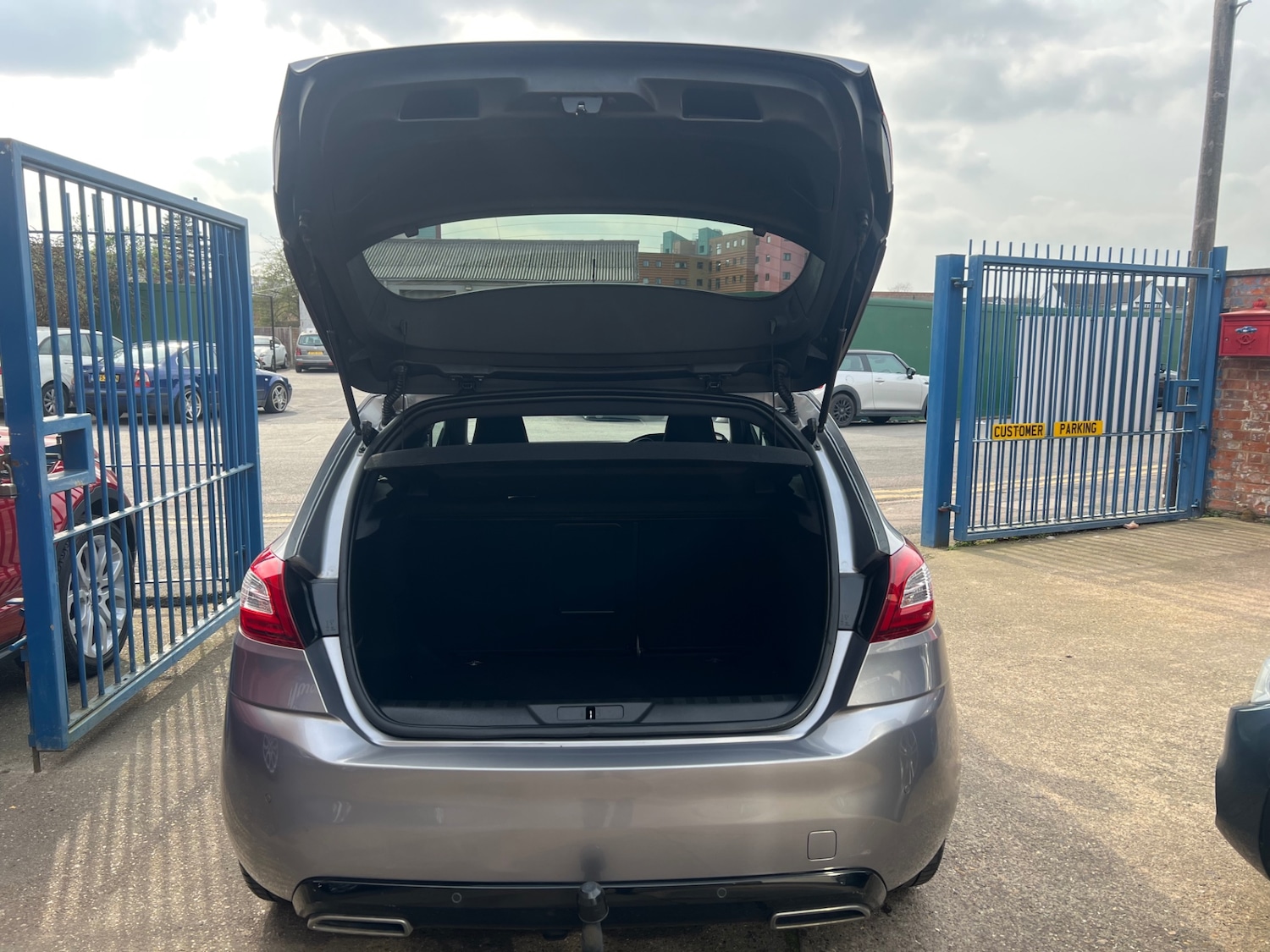 Used Peugeot 308 2016 for sale - 77961636: Photo 6