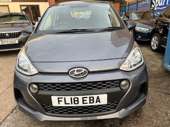 Used Hyundai i10 2018 for sale - 76479960: Photo
