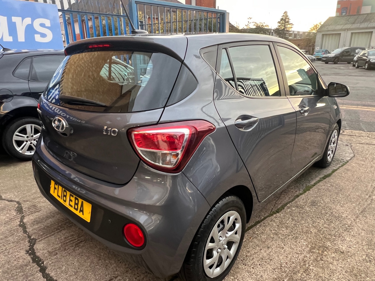 Used Hyundai i10 2018 for sale - 76479960: Photo 8