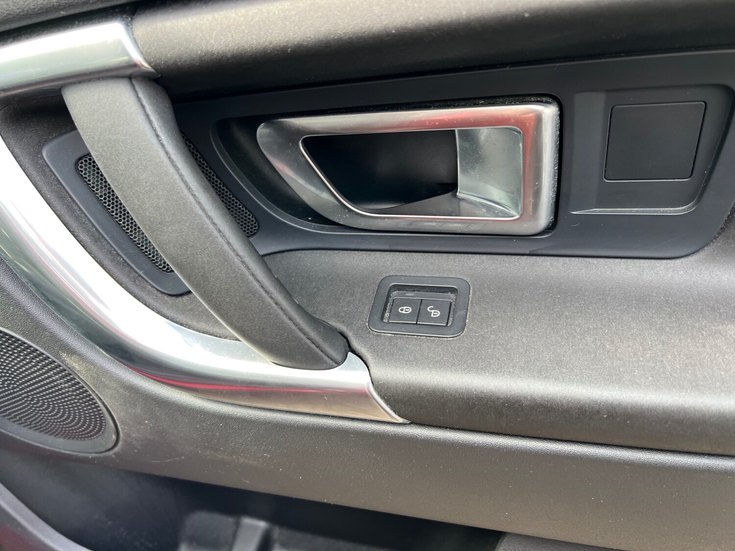 Used Land Rover Discovery Sport 2015 for sale - 77650773: Photo 26