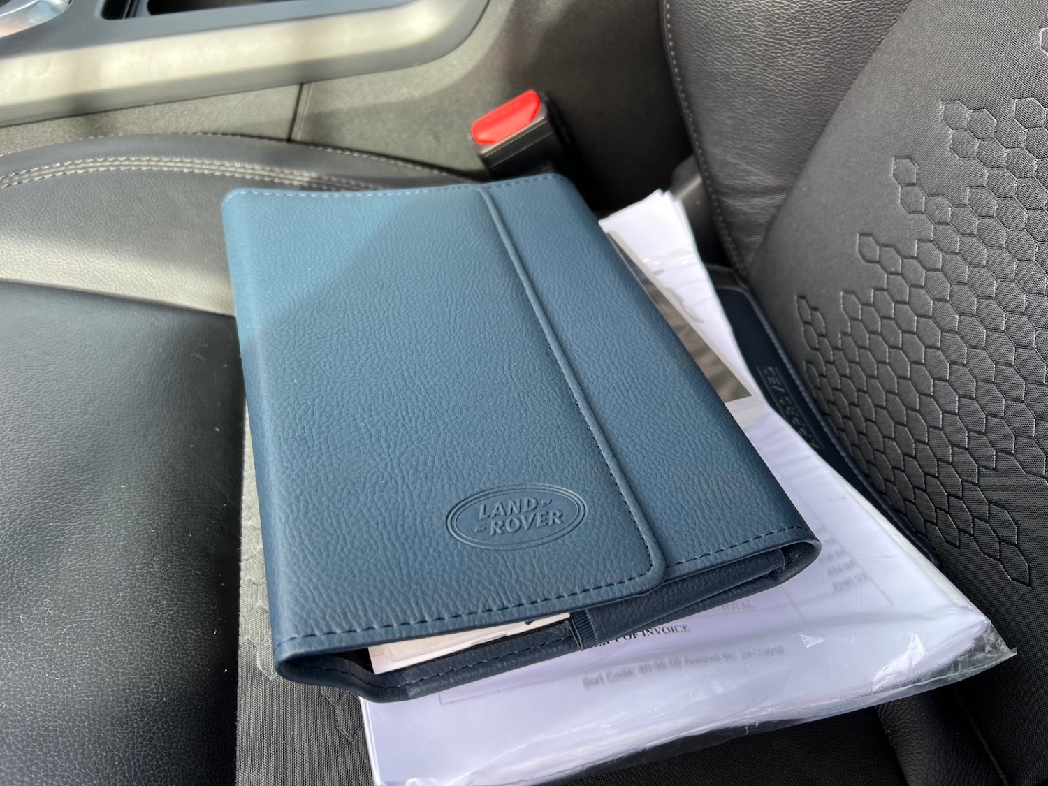 Used Land Rover Discovery Sport 2015 for sale - 77650773: Photo 28