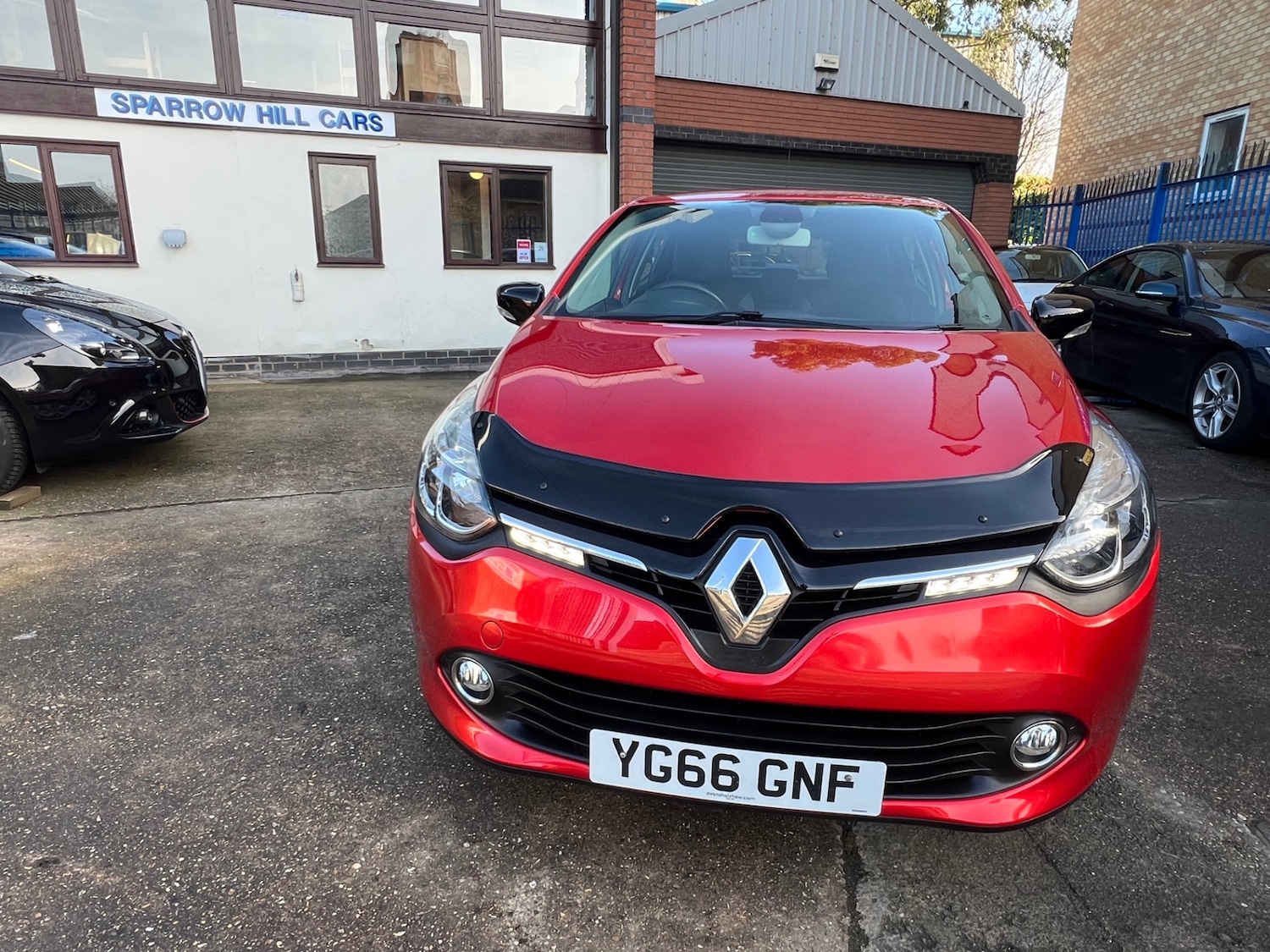 Used Renault Clio 2016 for sale - 77638798: Photo 2