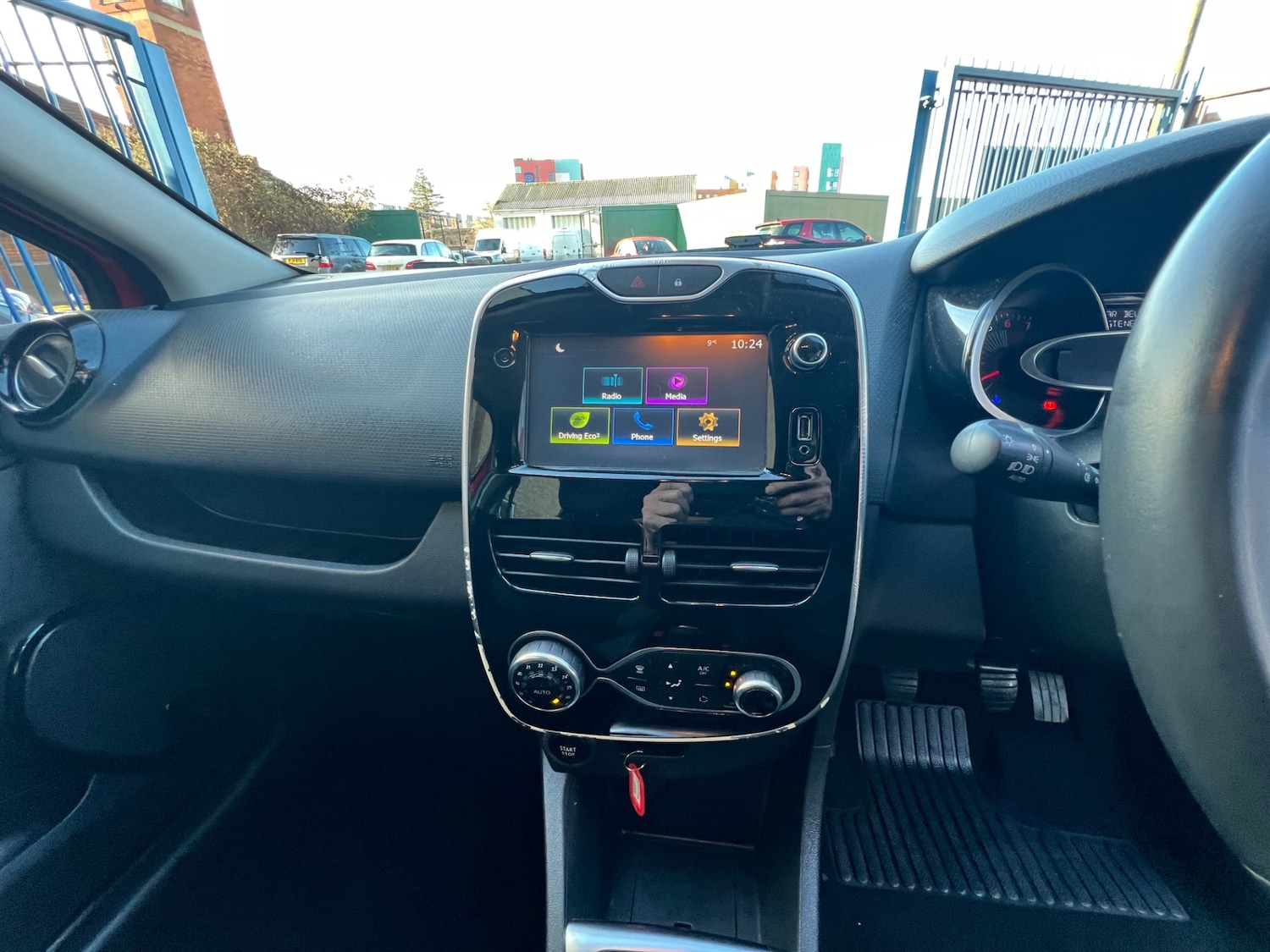 Used Renault Clio 2016 for sale - 77638798: Photo 25