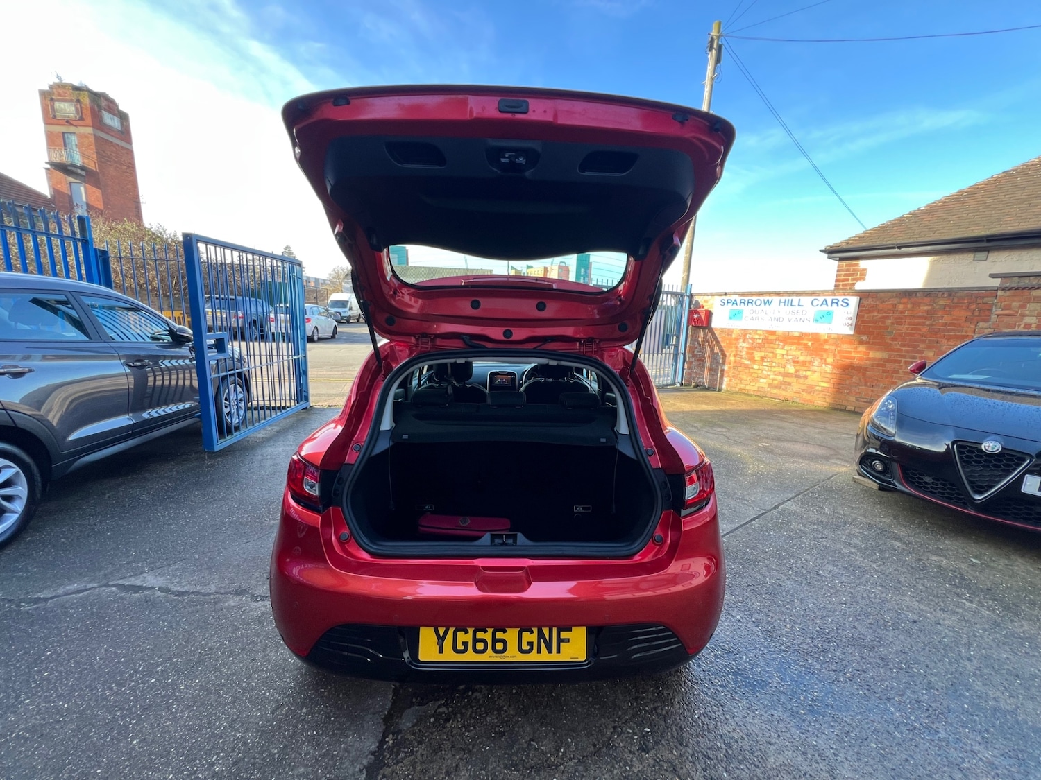 Used Renault Clio 2016 for sale - 77638798: Photo 6