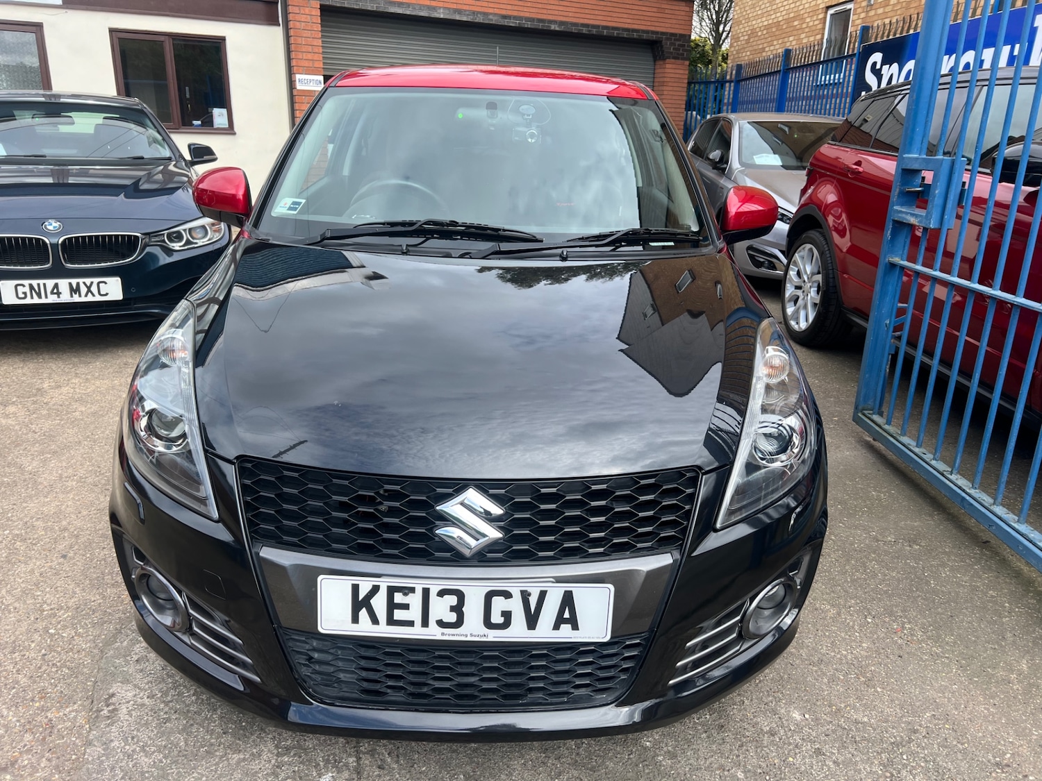 Used Suzuki Swift 2013 for sale - 77984325: Photo 2