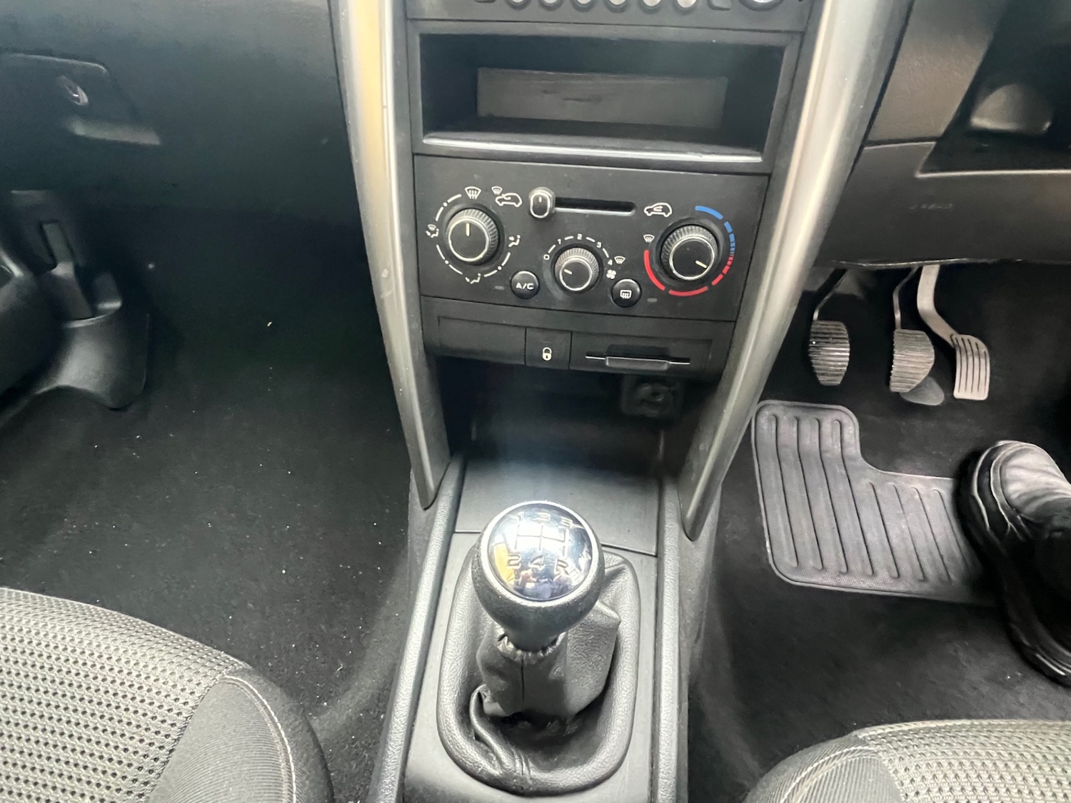 Used Peugeot 207 2014 for sale - 76625537: Photo 18