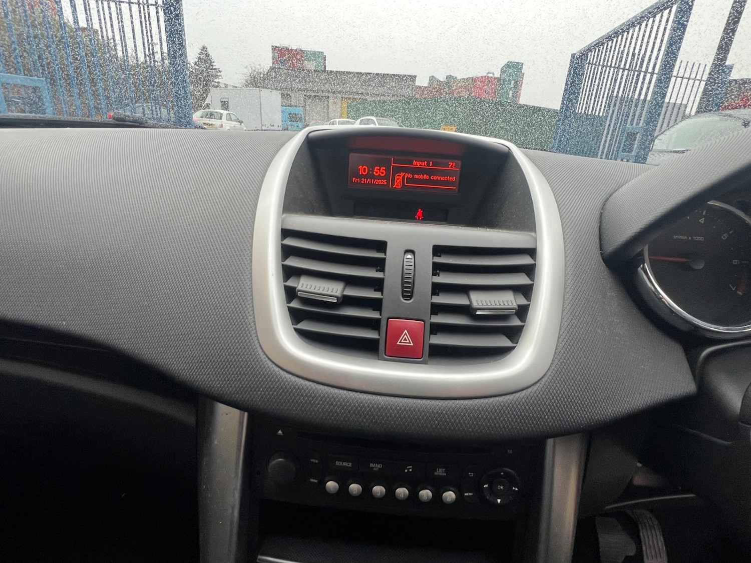 Used Peugeot 207 2014 for sale - 76625537: Photo 19