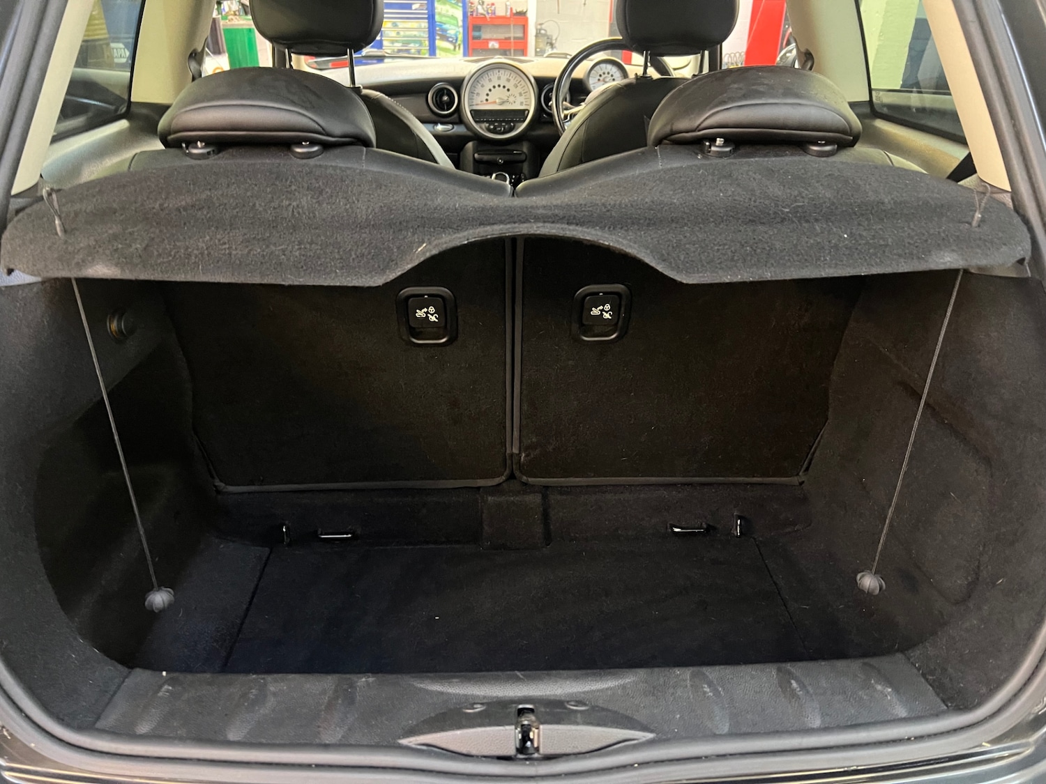 Used MINI Cooper 2011 for sale - 76531243: Photo 8