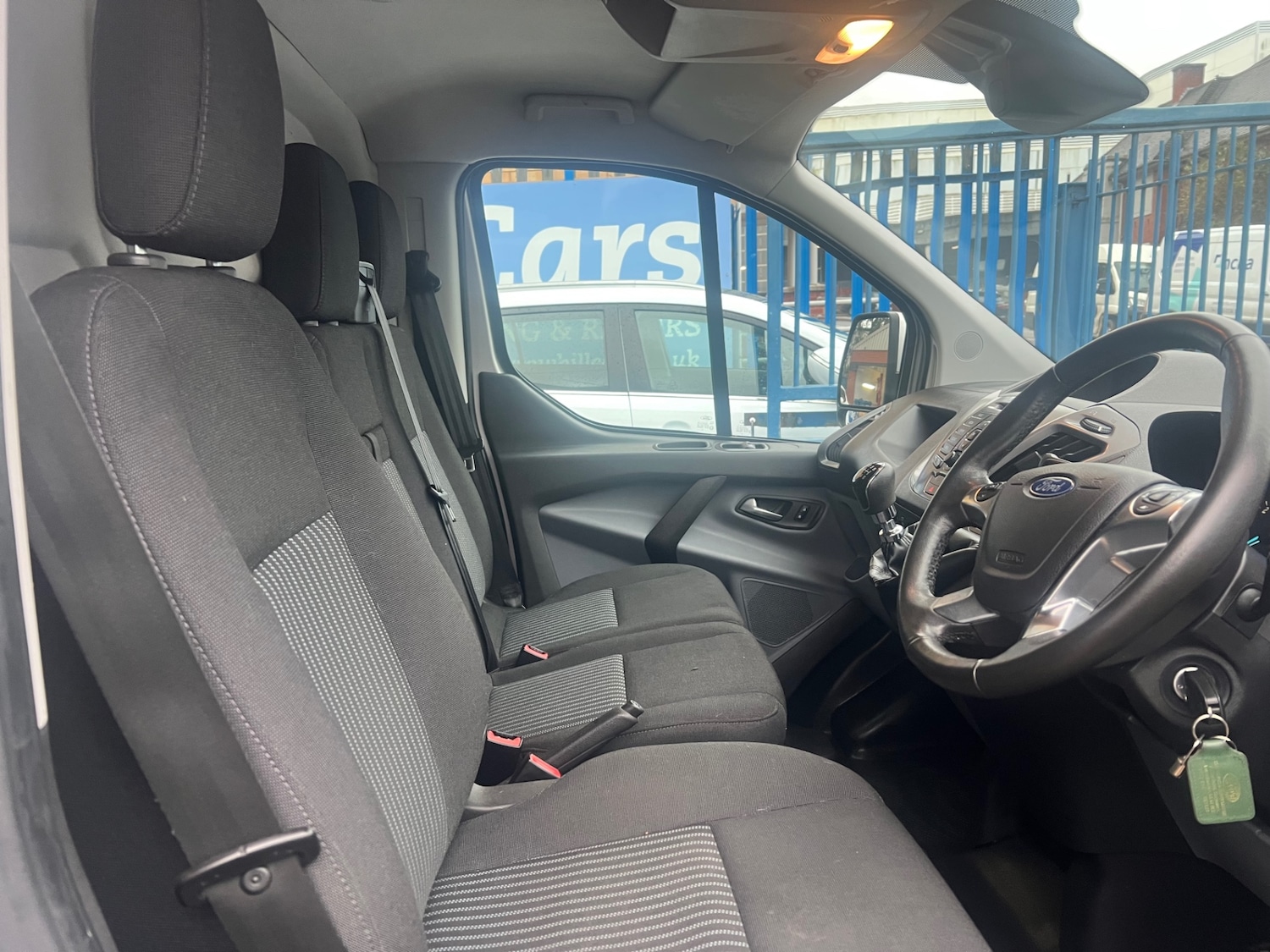 Used Ford Transit Custom 2017 for sale - 76879627: Photo 3