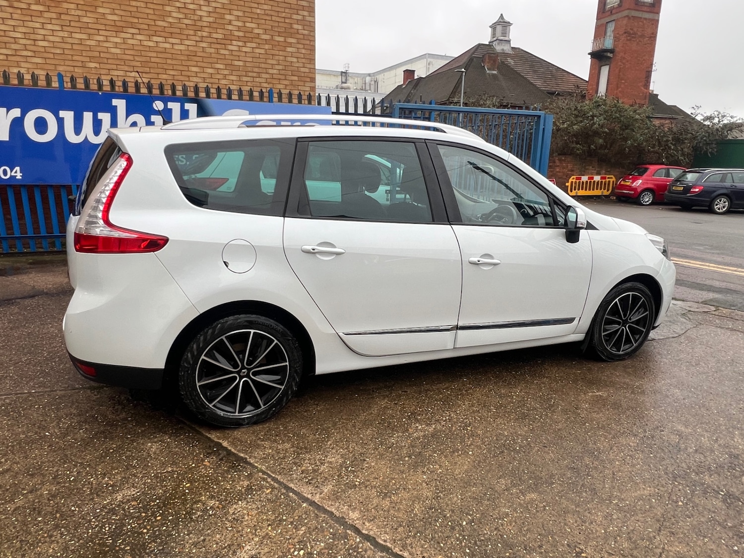 Used Renault Grand Scenic 2016 for sale - 76979597: Photo 11