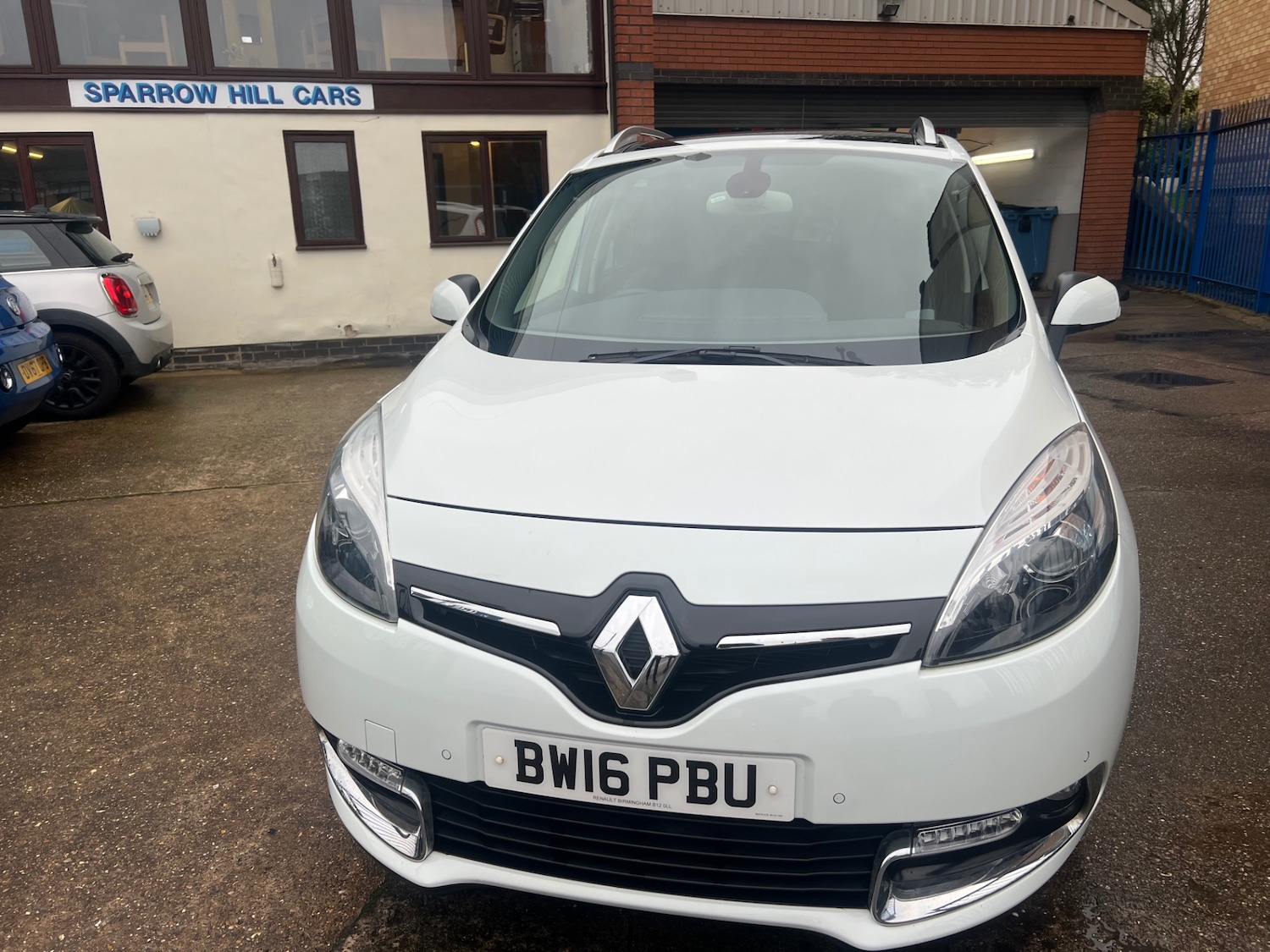 Used Renault Grand Scenic 2016 for sale - 76979597: Photo 2