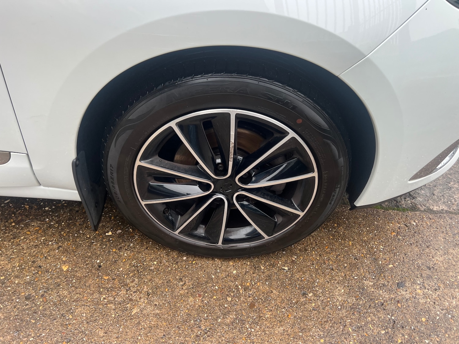 Used Renault Grand Scenic 2016 for sale - 76979597: Photo 21